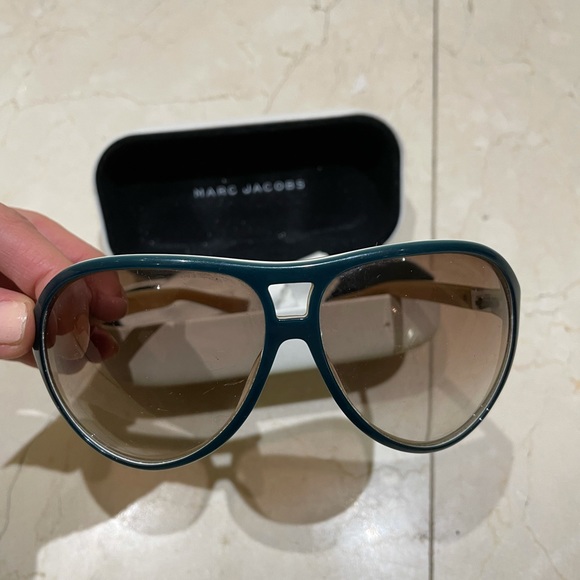 Marc Jacobs blue aviator sunglasses - Picture 2 of 4